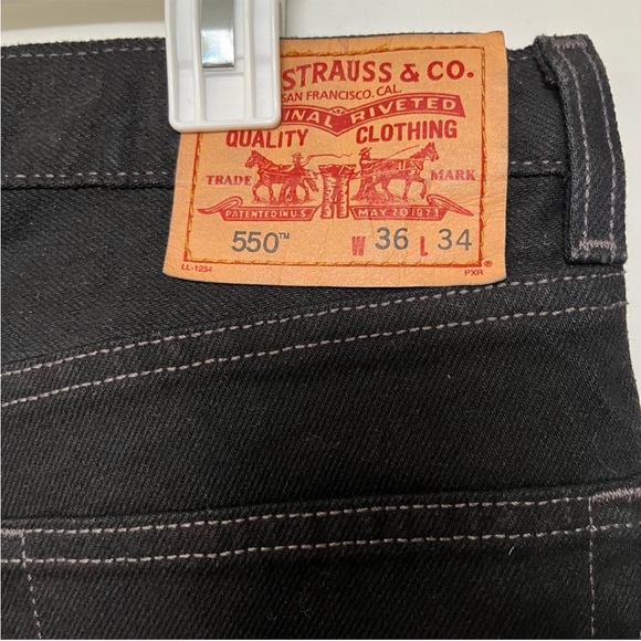 Means LEVI'S Relaxed-Fit 550 Jeans Black Size W36 L34 100% Cotton - Picture 7 of 8